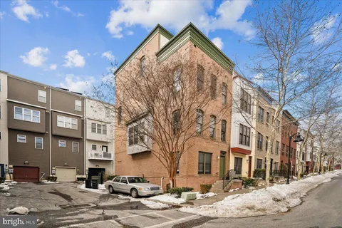 $585,000 | 5608 44th Avenue, Hyattsville, MD 20781