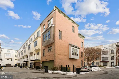 $585,000 | 5608 44th Avenue, Hyattsville, MD 20781