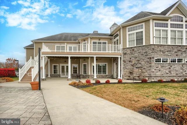 $545,000 | 75 Presidents Drive, Mechanicsburg, PA 17050