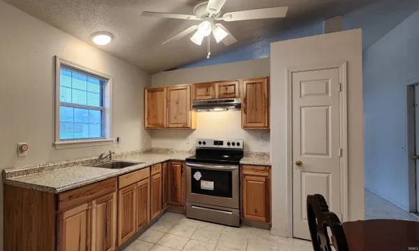 $228,000 | 309 Southeast 15th Street, Washington, IN 47501