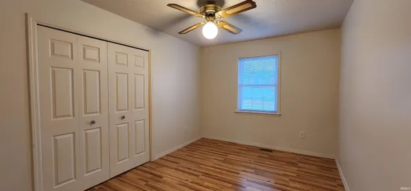 $228,000 | 309 Southeast 15th Street, Washington, IN 47501