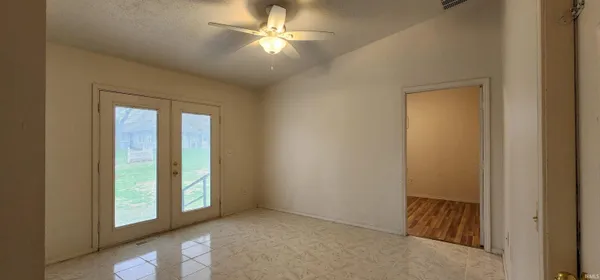 $228,000 | 309 Southeast 15th Street, Washington, IN 47501