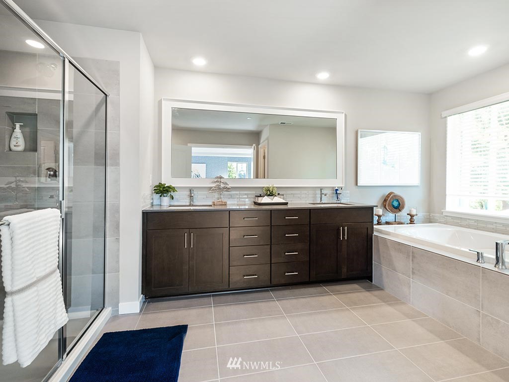 16009 Southeast 141st Place, Unit 1 Renton, WA 98059 - Photo 28 of 39 Gallery Image 28