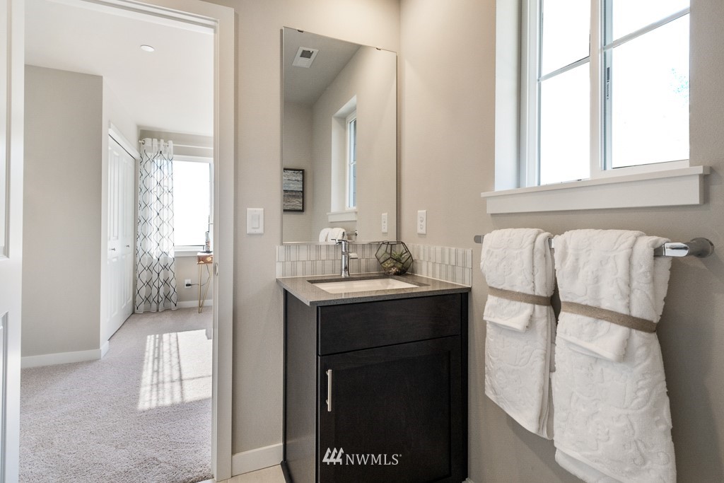 16009 Southeast 141st Place, Unit 1 Renton, WA 98059 - Photo 36 of 39 Gallery Image 36