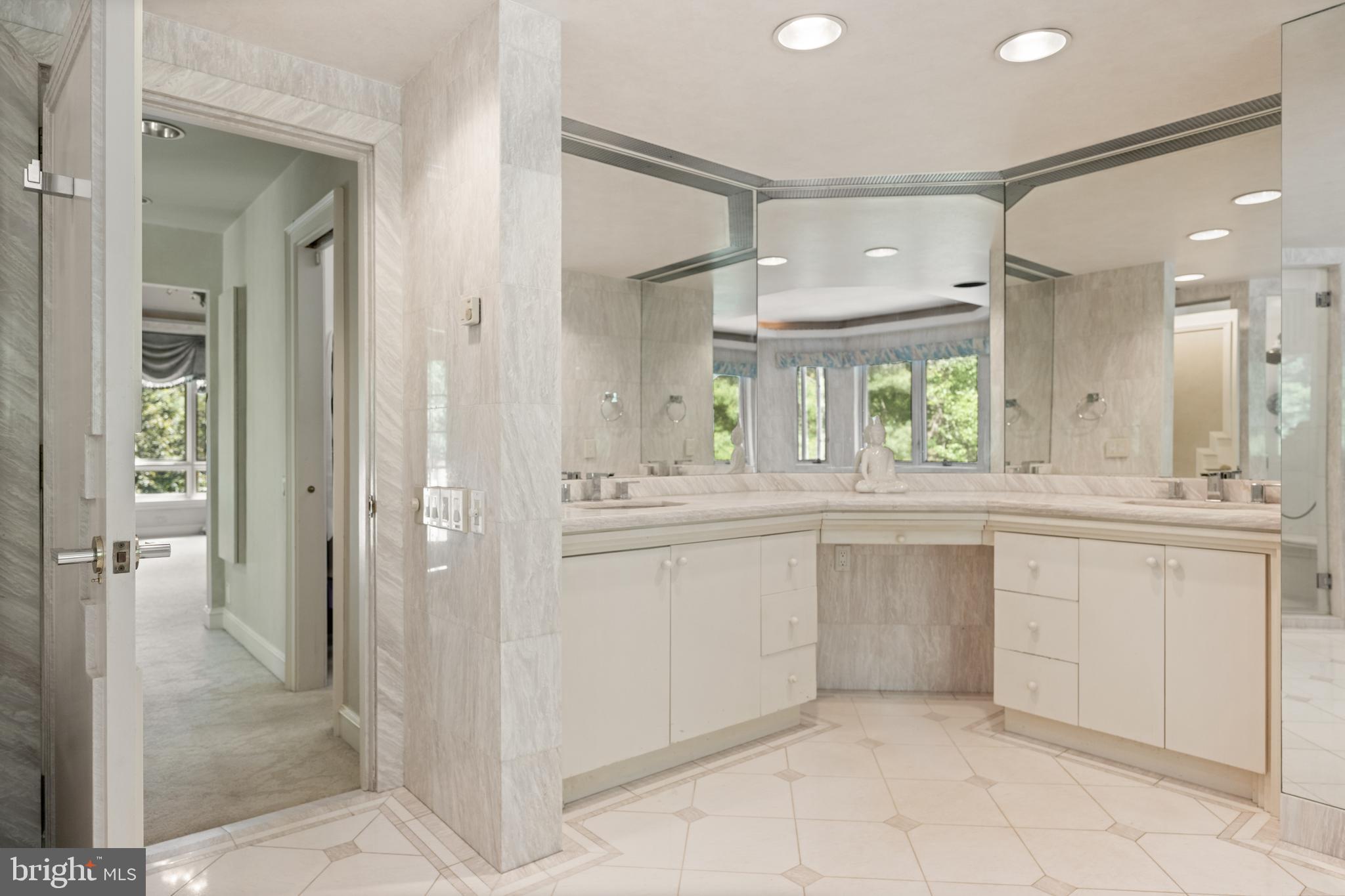 46 Sleepy Hollow Drive Newtown Square, PA 19073 - Photo 27 of 63 Primary Bathroom