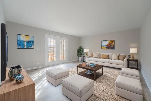 $2,400 | 11111 South Helena Drive, Unit 3, Palos Hills, IL 60465