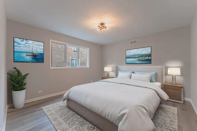 $2,400 | 11111 South Helena Drive, Unit 3, Palos Hills, IL 60465