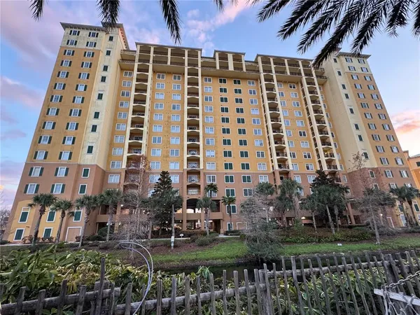 $159,900 | 8125 Resort Village Drive, Unit 5304, Orlando, FL 32821