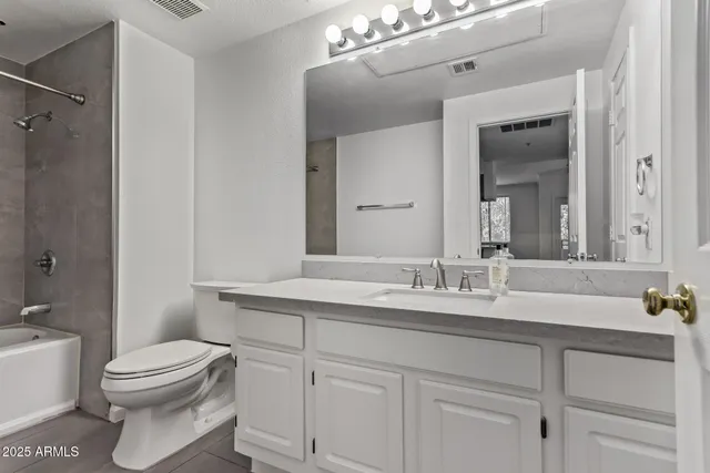 $227,500 | 5401 East Van Buren Street, Unit 2016, Phoenix, AZ 85008