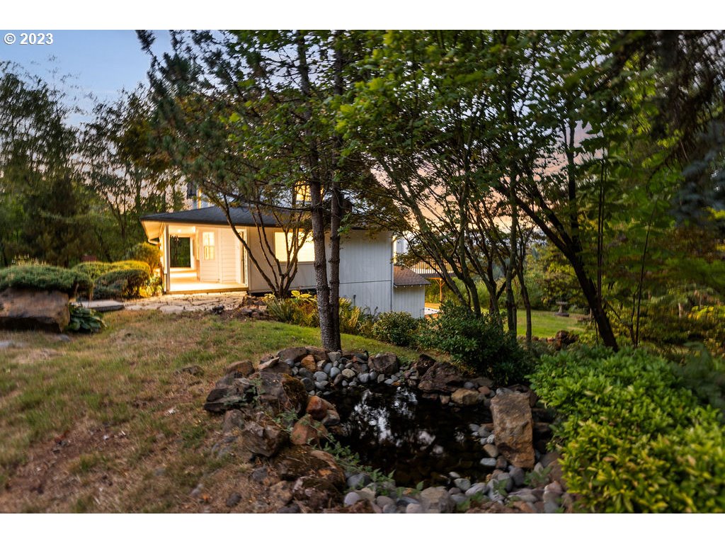 4900 Northeast Boulder Creek Road Camas, WA 98607 - Photo 5 of 48 Gallery Image 5