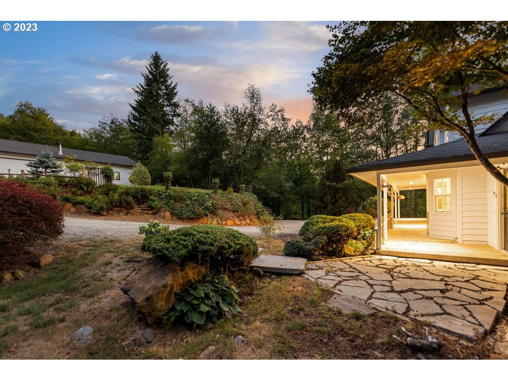 4900 Northeast Boulder Creek Road Camas, WA 98607 - Photo 6 of 48 Gallery Image 6