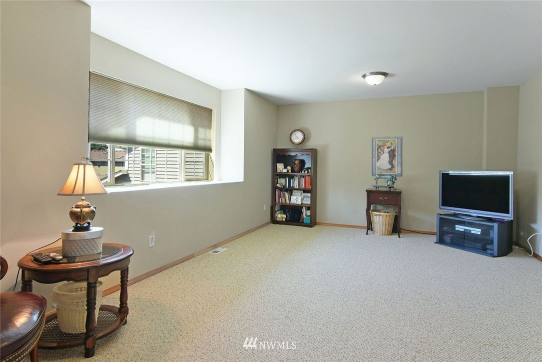 18711 1st Avenue West Bothell, WA 98012 - Photo 14 of 25