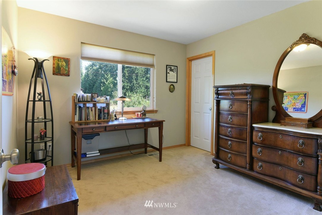 18711 1st Avenue West Bothell, WA 98012 - Photo 19 of 25
