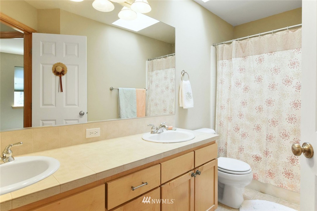 18711 1st Avenue West Bothell, WA 98012 - Photo 21 of 25