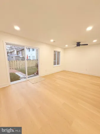 $2,700 | 9650 Marston Lane, Gaithersburg, MD 20886