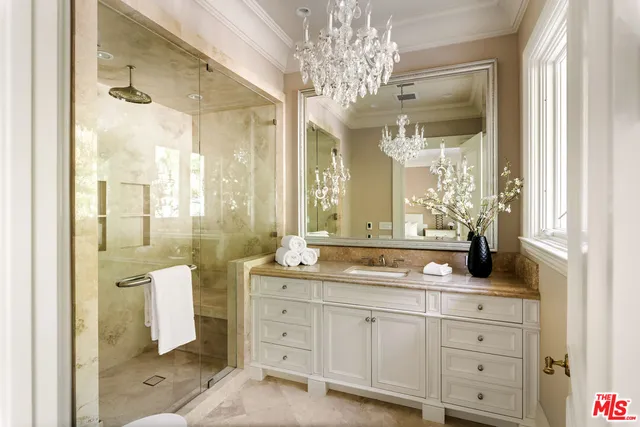 $9,895,000 | 1350 Benedict Canyon Drive, Beverly Hills, CA 90210