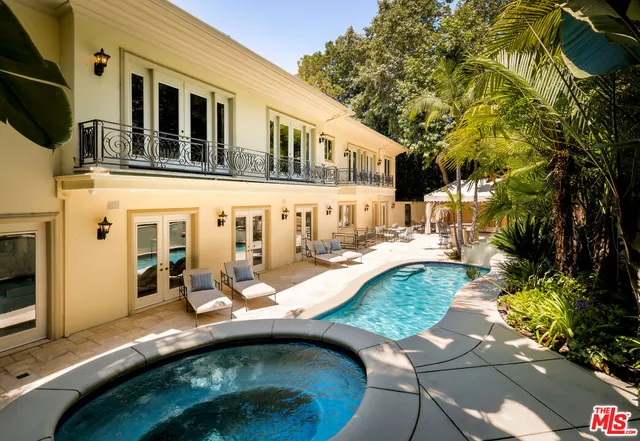 $9,895,000 | 1350 Benedict Canyon Drive, Beverly Hills, CA 90210