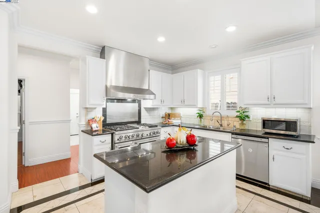 $898,000 | 1531 Riverview Avenue, Tracy, CA 95377