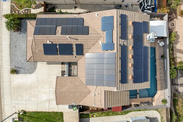 $898,000 | 1531 Riverview Avenue, Tracy, CA 95377