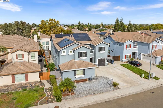 $898,000 | 1531 Riverview Avenue, Tracy, CA 95377