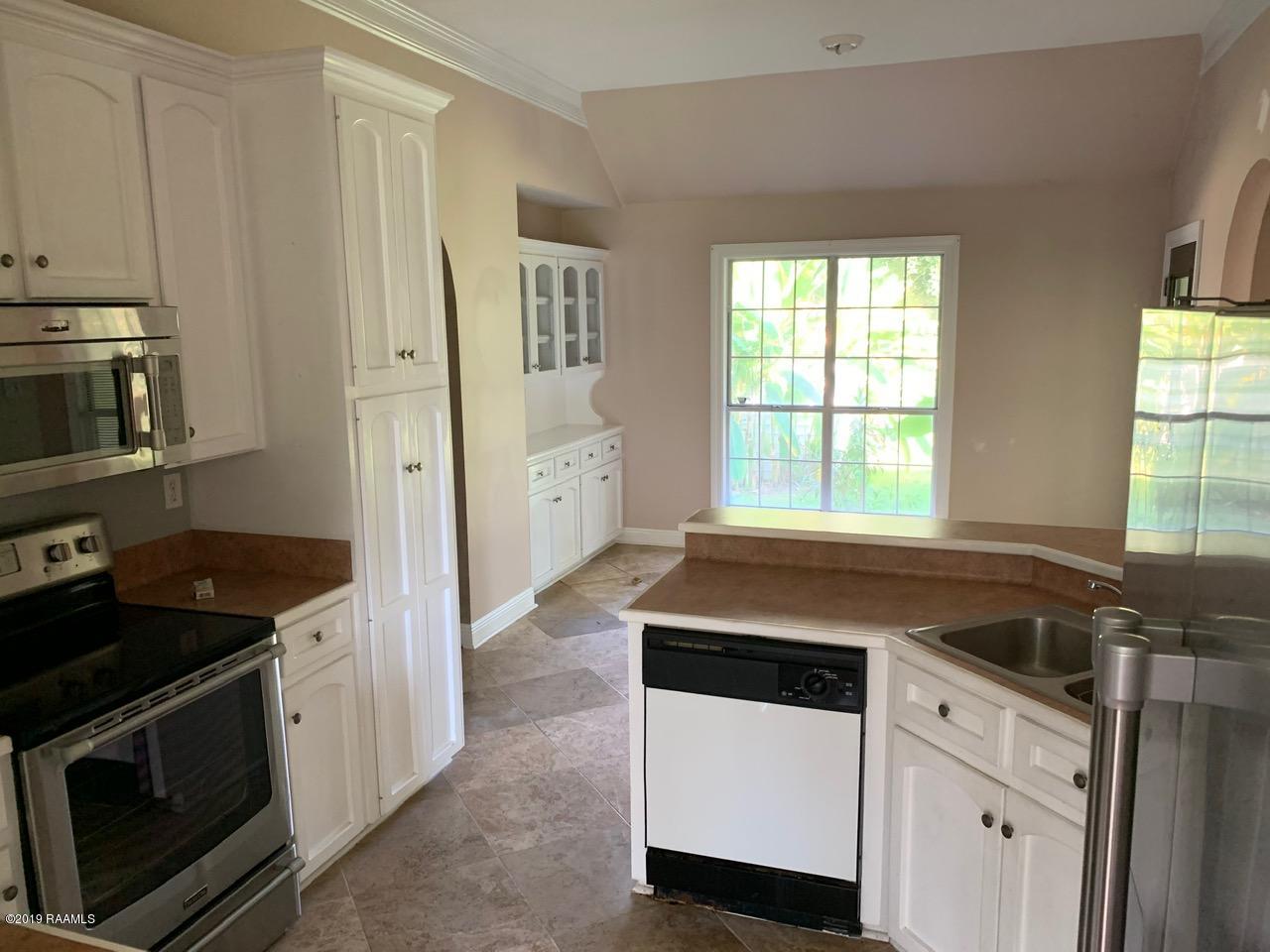 218 Rue Pacannier Carencro, LA 70520 - Photo 13 of 27 Gallery Image 13