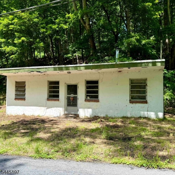58 Hollow Road Glen Gardner, NJ 08826 - Photo 1 of 17