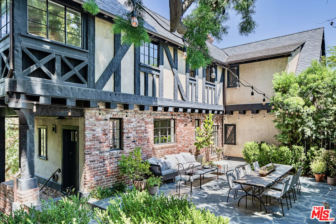 3701 Shannon Road Los Angeles, CA 90027 - Photo 42 of 54