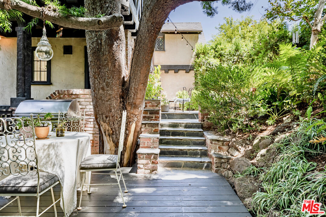 3701 Shannon Road Los Angeles, CA 90027 - Photo 44 of 54 a view of outdoor space and deck