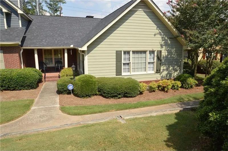 1460 Winston Place Decatur, GA 30033 - Photo 2 of 2