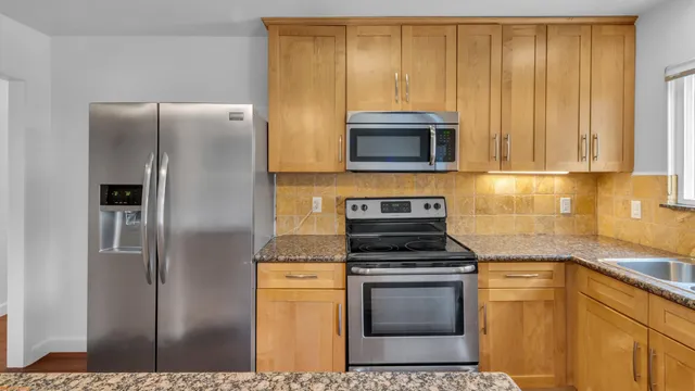 $2,299 | 53635 Avenida Bermudas, La Quinta, CA 92253