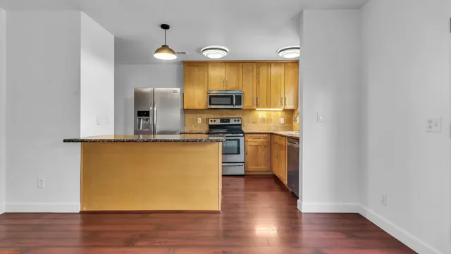 $2,299 | 53635 Avenida Bermudas, La Quinta, CA 92253