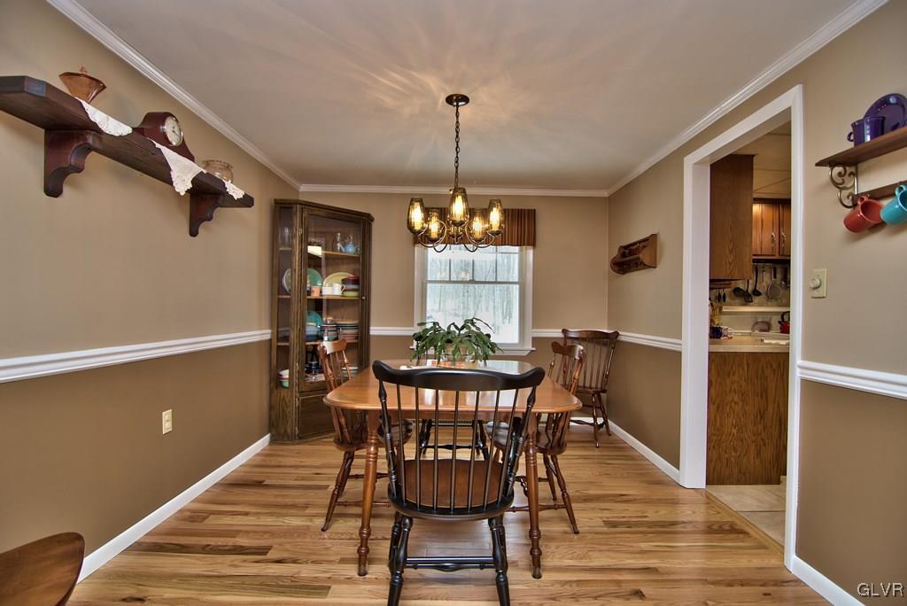 2471 Mountain Road Slatington, PA 18080 - Photo 20 of 49 Gorgeous dinning room!
