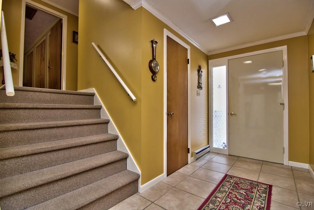 2471 Mountain Road Slatington, PA 18080 - Photo 6 of 49 Gallery Image 6