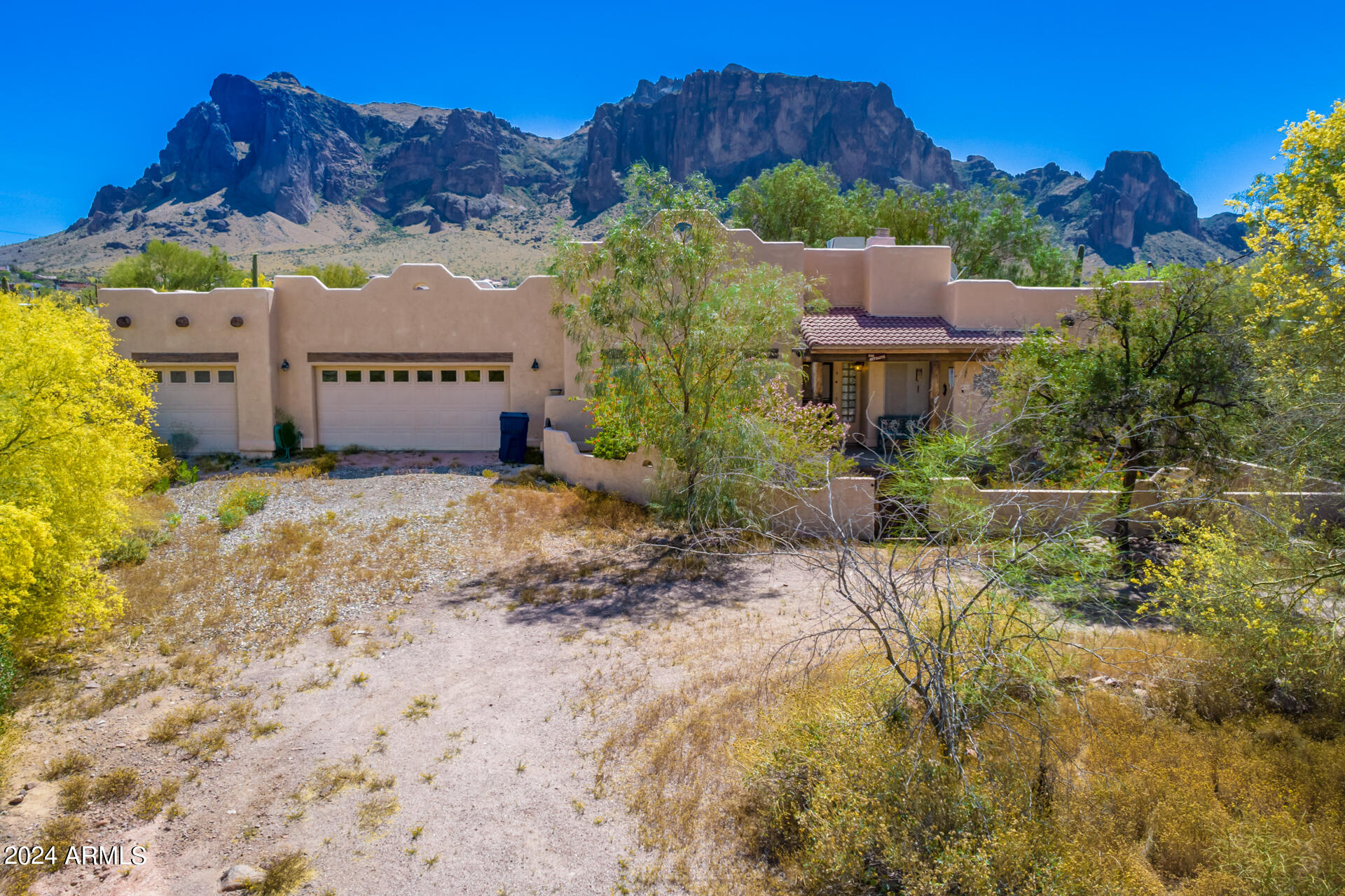 2675 North Al Sieber Road Apache Junction, AZ 85119 - Photo 1 of 40 Stunning View!