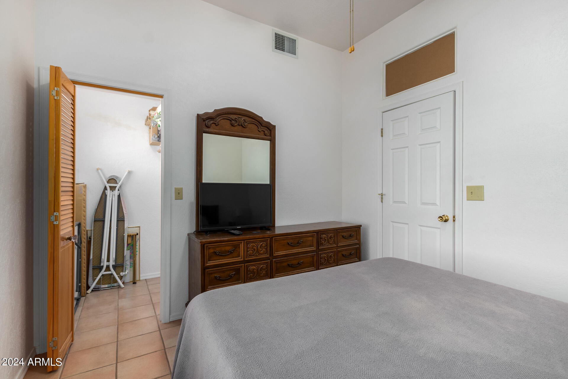 2675 North Al Sieber Road Apache Junction, AZ 85119 - Photo 18 of 40 Walk-in Closet