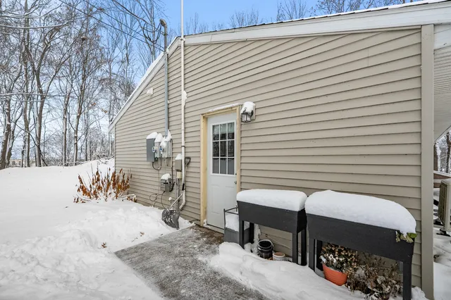 $1,150 | 23794 Kinne Avenue, Mattawan, MI 49071