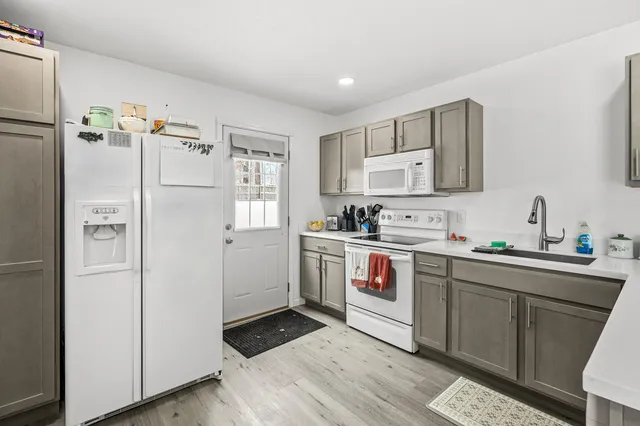 $1,150 | 23794 Kinne Avenue, Mattawan, MI 49071