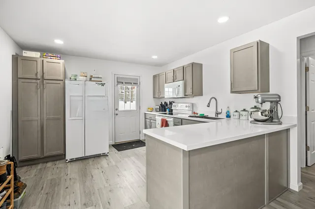 $1,150 | 23794 Kinne Avenue, Mattawan, MI 49071