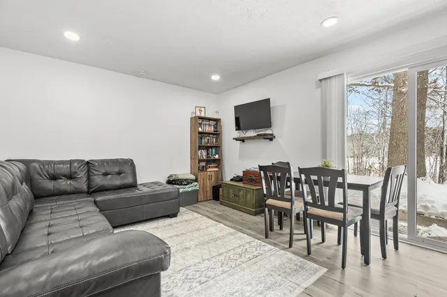 $1,150 | 23794 Kinne Avenue, Mattawan, MI 49071