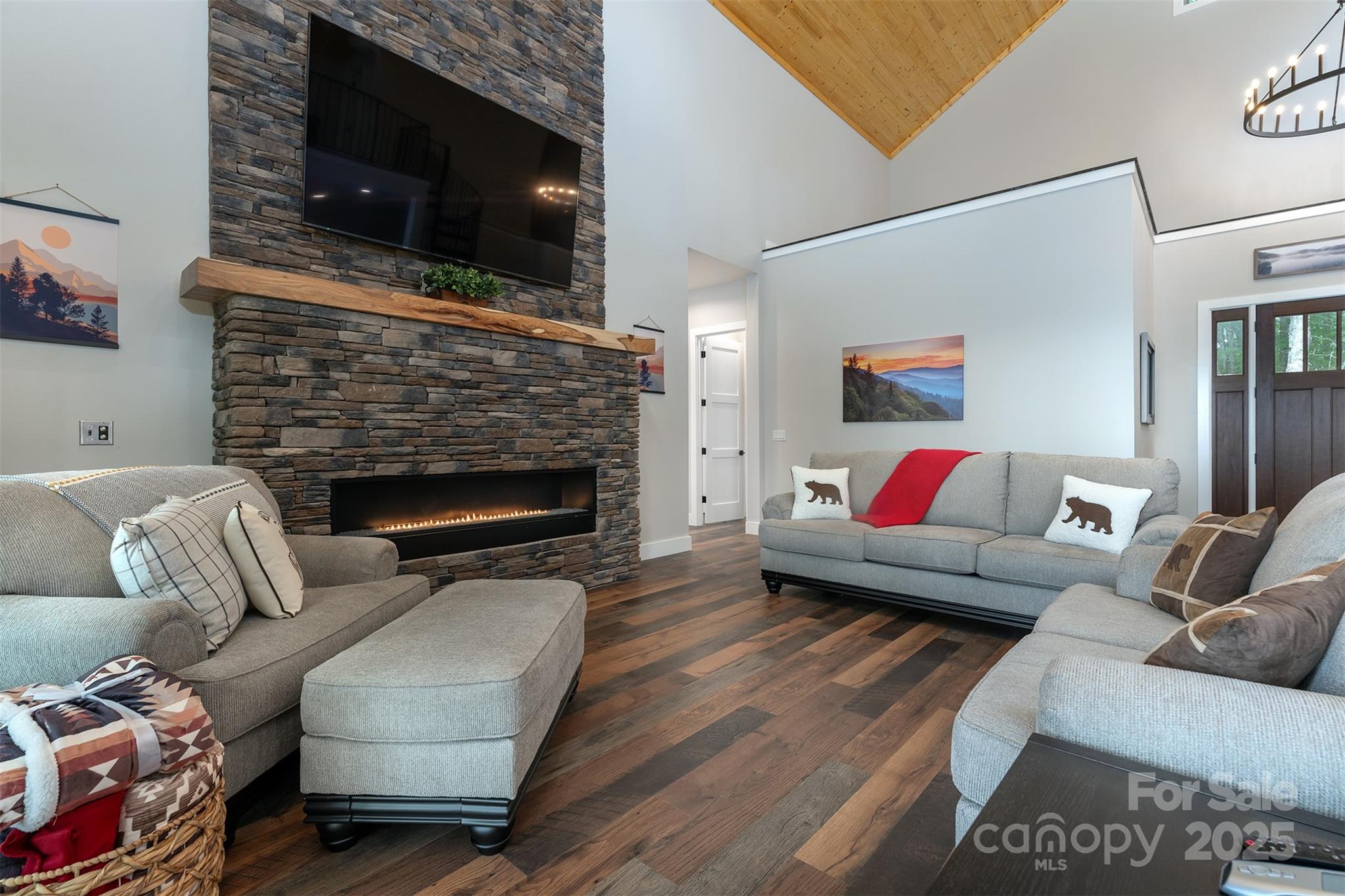 377 South Ridgerunner Road Burnsville, NC 28714 - Photo 13 of 44 Gallery Image 13