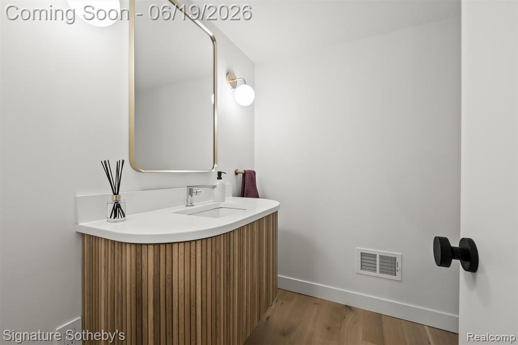 4340 Charing Cross Road Bloomfield Hills, MI 48304 - Photo 18 of 33