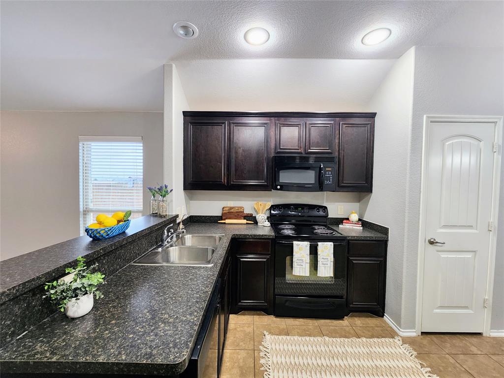 1809 Rodeo Drive Anna, TX 75409 - Photo 10 of 20