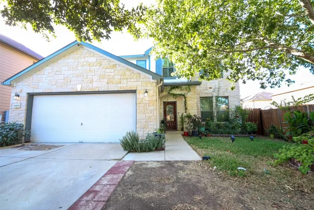 $2,900 | 8408 Panadero Drive, Austin, TX 78747