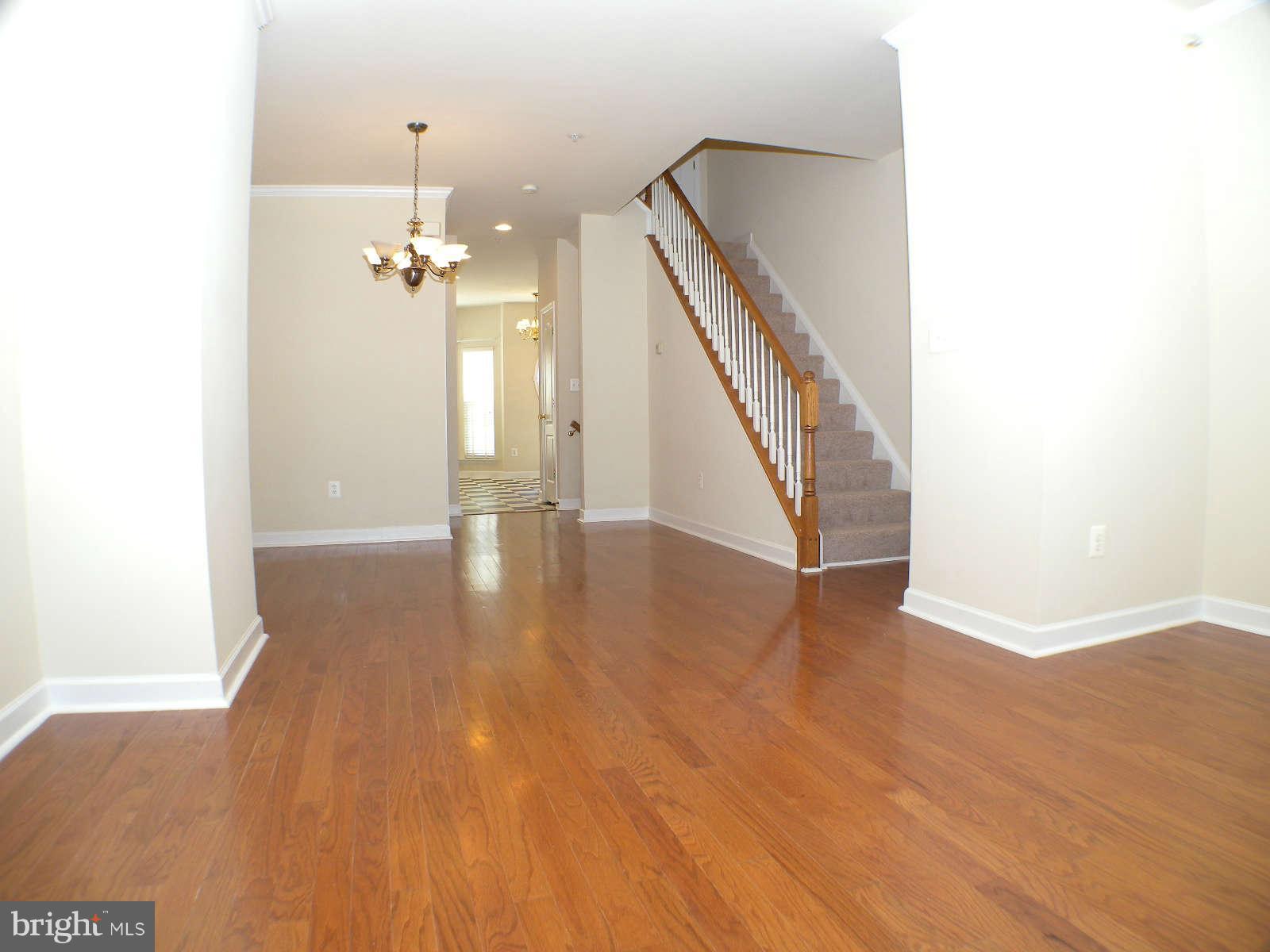 8159 Mississippi Road Laurel, MD 20724 - Photo 11 of 25 Living Room