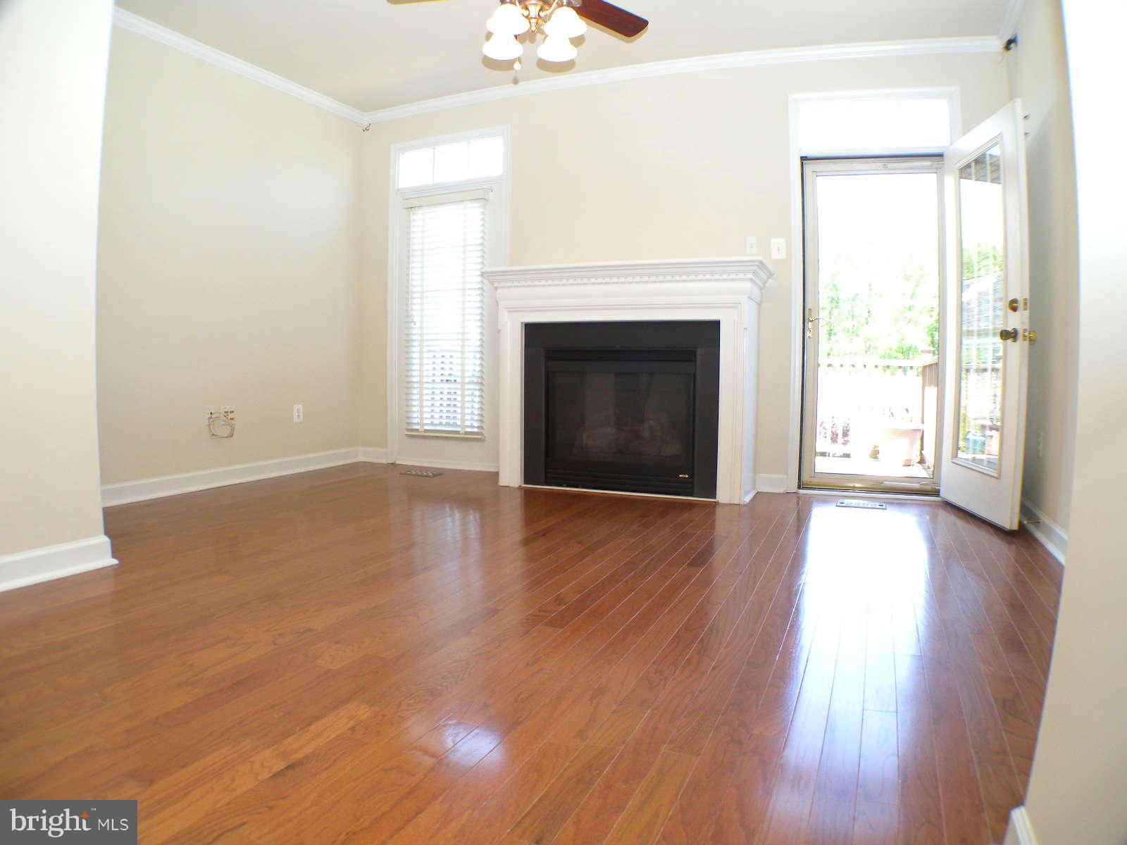 8159 Mississippi Road Laurel, MD 20724 - Photo 9 of 25 Living Room