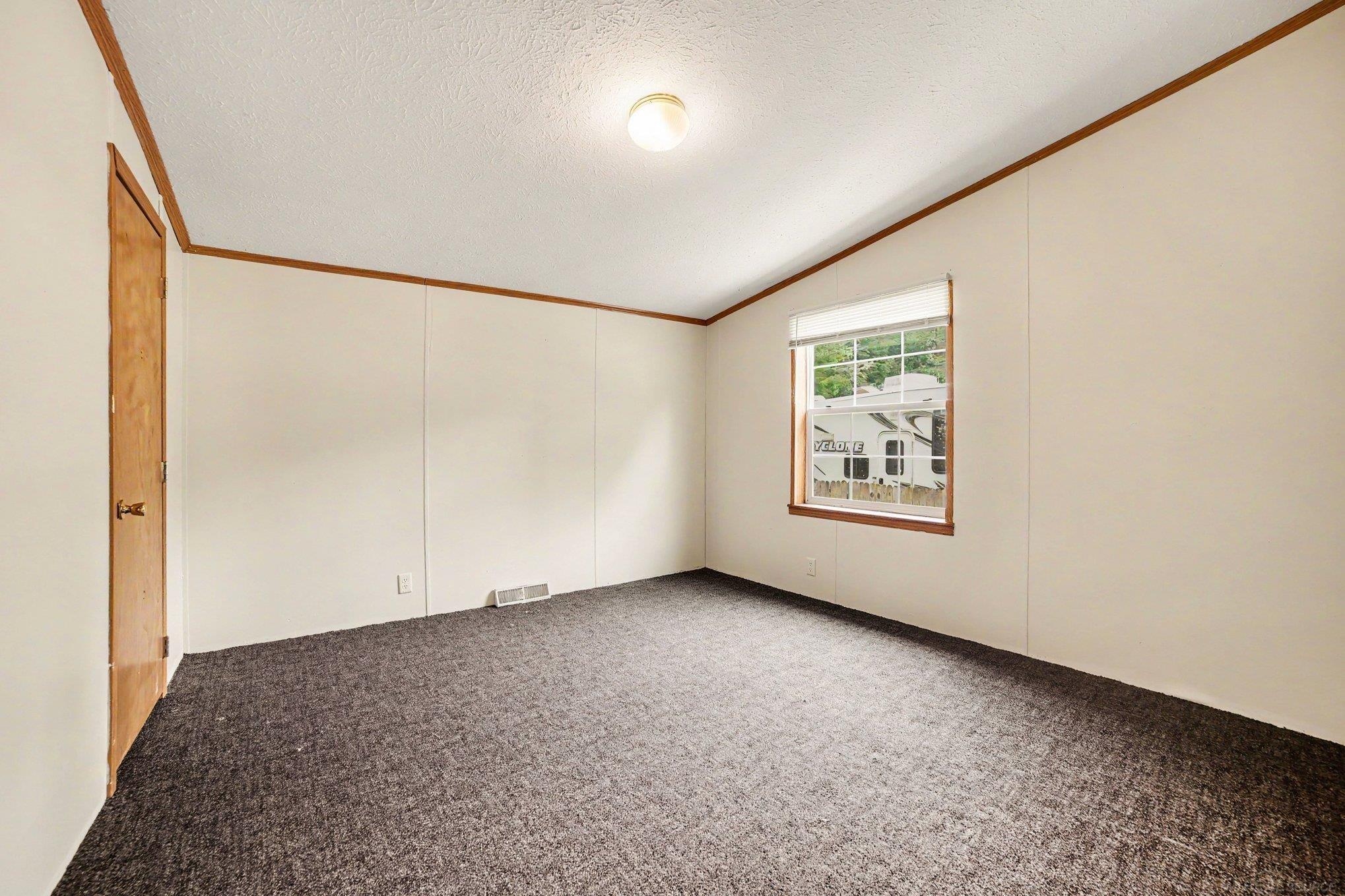 1717 West Townline 16 Road Pinconning, MI 48650 - Photo 12 of 27 50213801-55e37fad-498f-40c3-8363-415f81e6348d.JPG