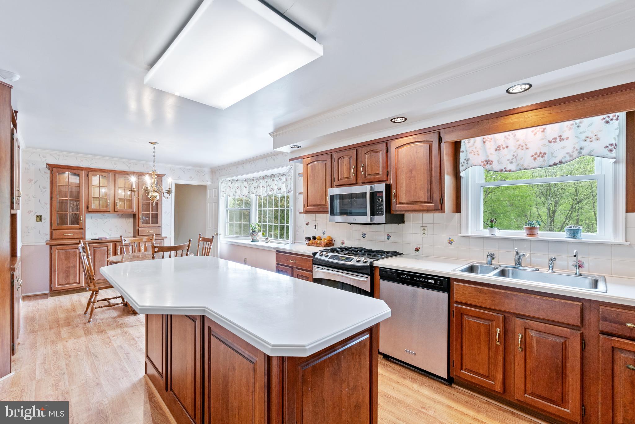 3432 Falling Green Road Olney, MD 20832 - Photo 9 of 52 Expanded island in the kitchen
