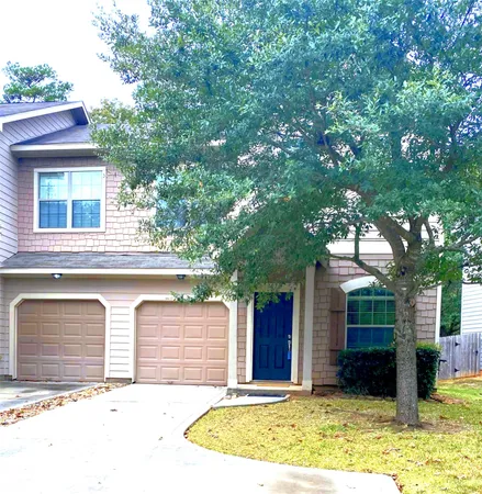 $1,649 | 311 Woodland Hills Drive, Unit B, Conroe, TX 77303