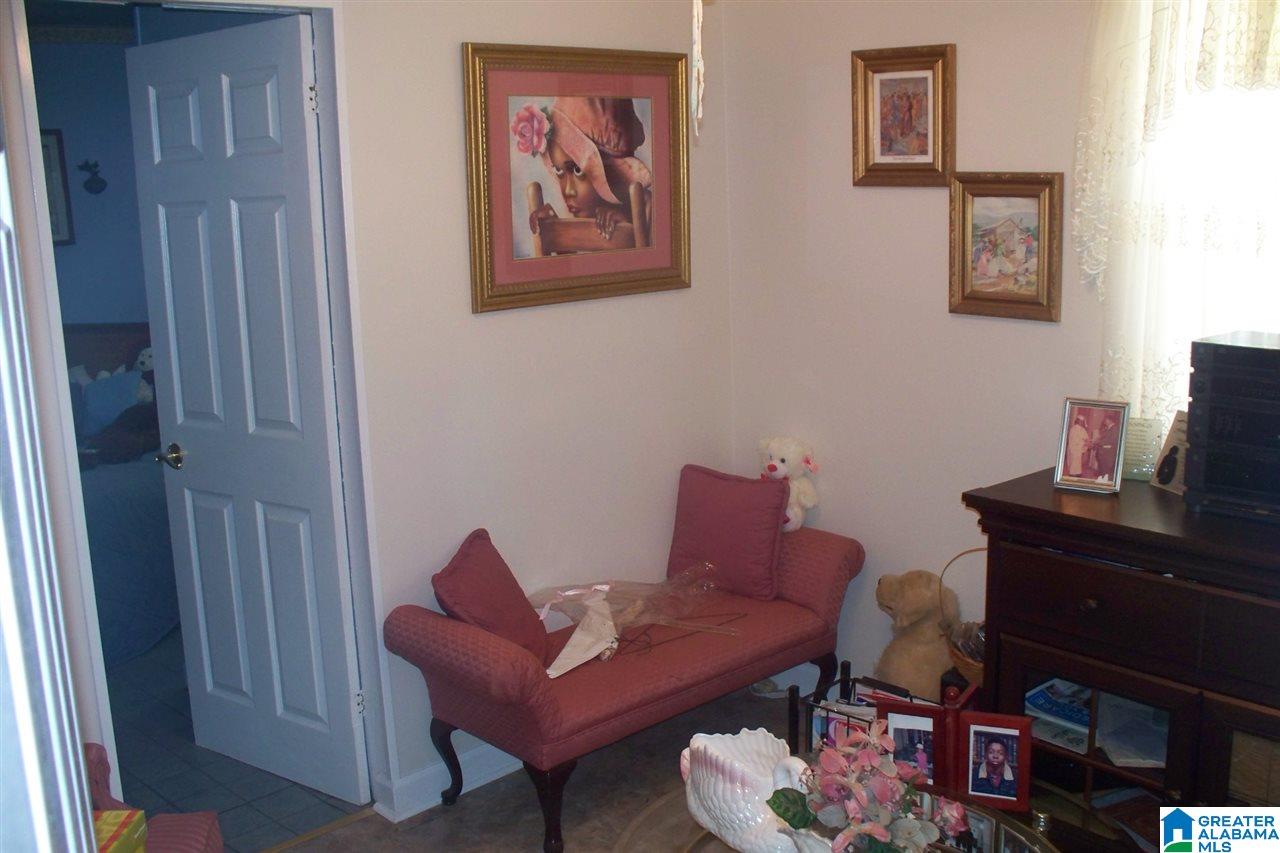 216 Flora Street Southwest Birmingham, AL 35211 - Photo 10 of 17