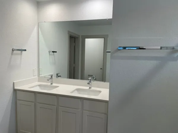 $2,225 | 7719 Golden Rubia Lane, Rosharon, TX 77583